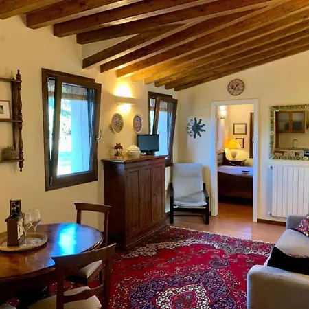 Casale Collecchio Lejlighed *